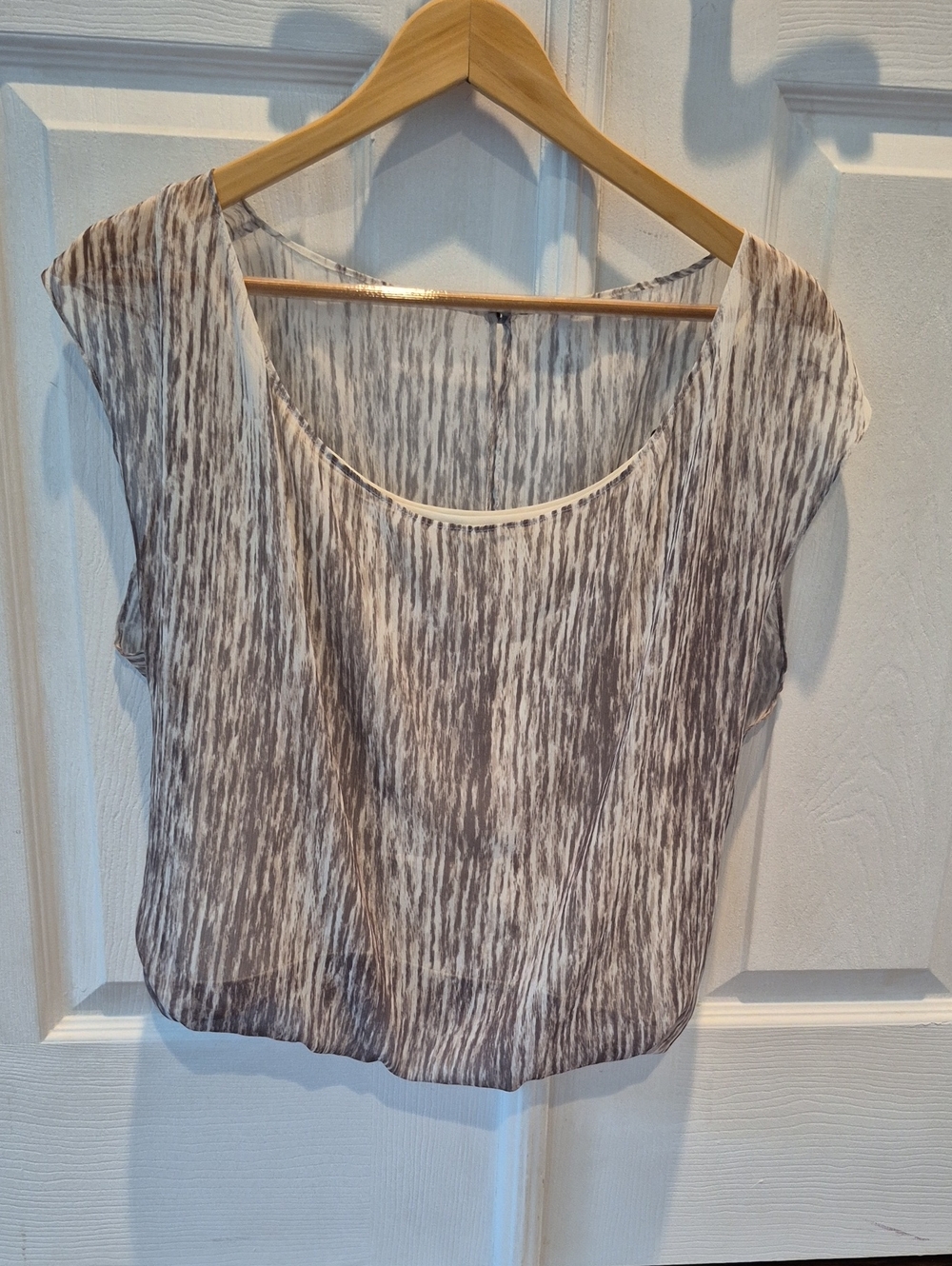 Alice + Olivia neutral Patterned Scoop Neck Blouse